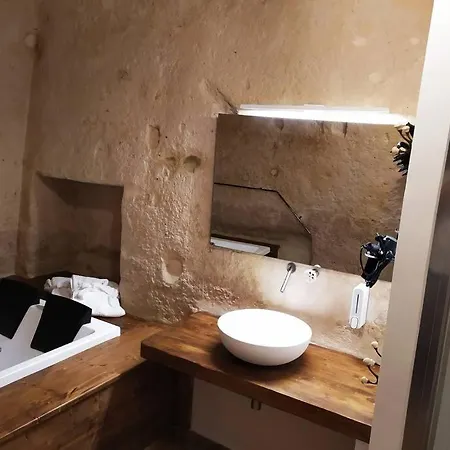 Fornaci 46 Sassi Con Idromassaggio Hébergement de vacances *