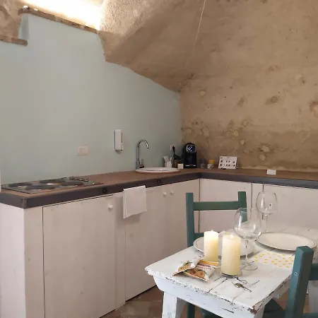 Fornaci 46 Sassi Con Idromassaggio * Matera
