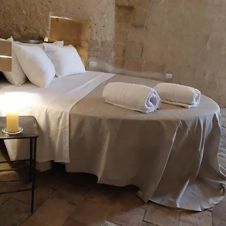 Fornaci 46 Sassi Con Idromassaggio * Matera