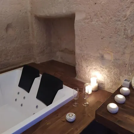 Fornaci 46 Sassi Con Idromassaggio * Matera